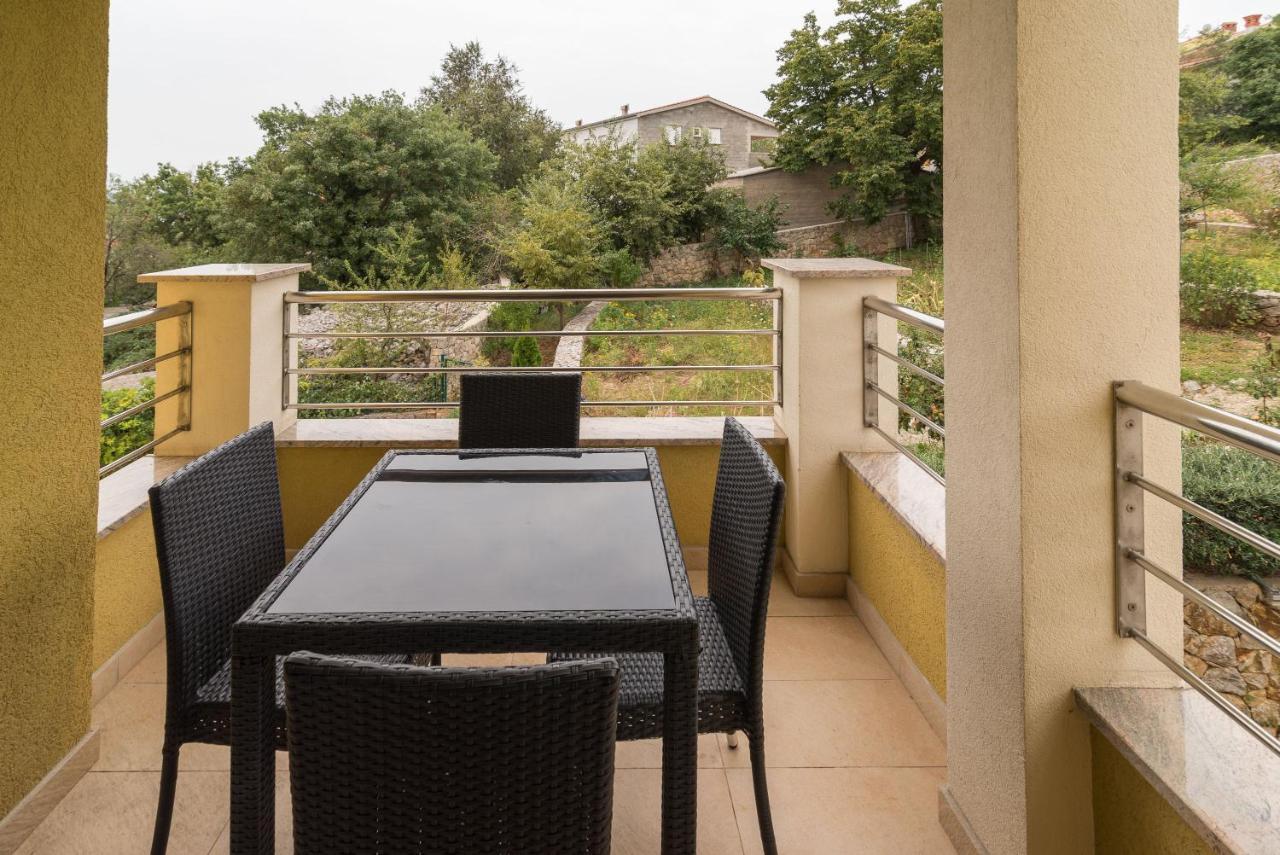 Apartments Salatic Krk Town Room photo