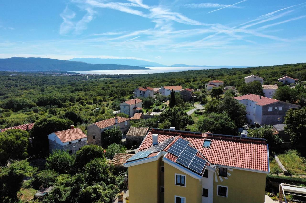 Apartments Salatic Krk Town Exterior photo